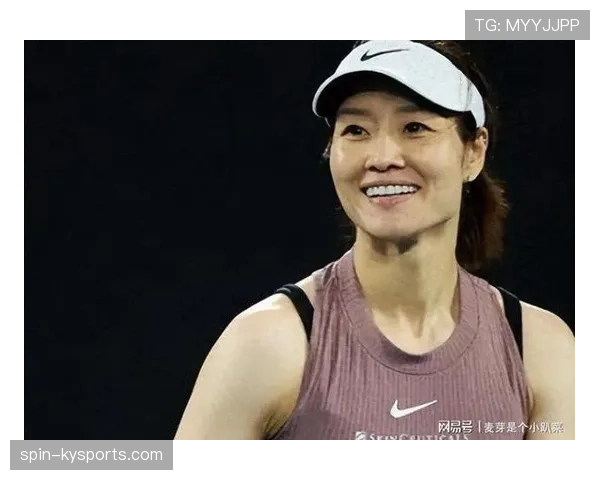 李娜亿万身价拎菜回小区,邻居看了直接怀疑人生 李娜亿万身价拎菜回小区,邻居看了直接怀疑人生